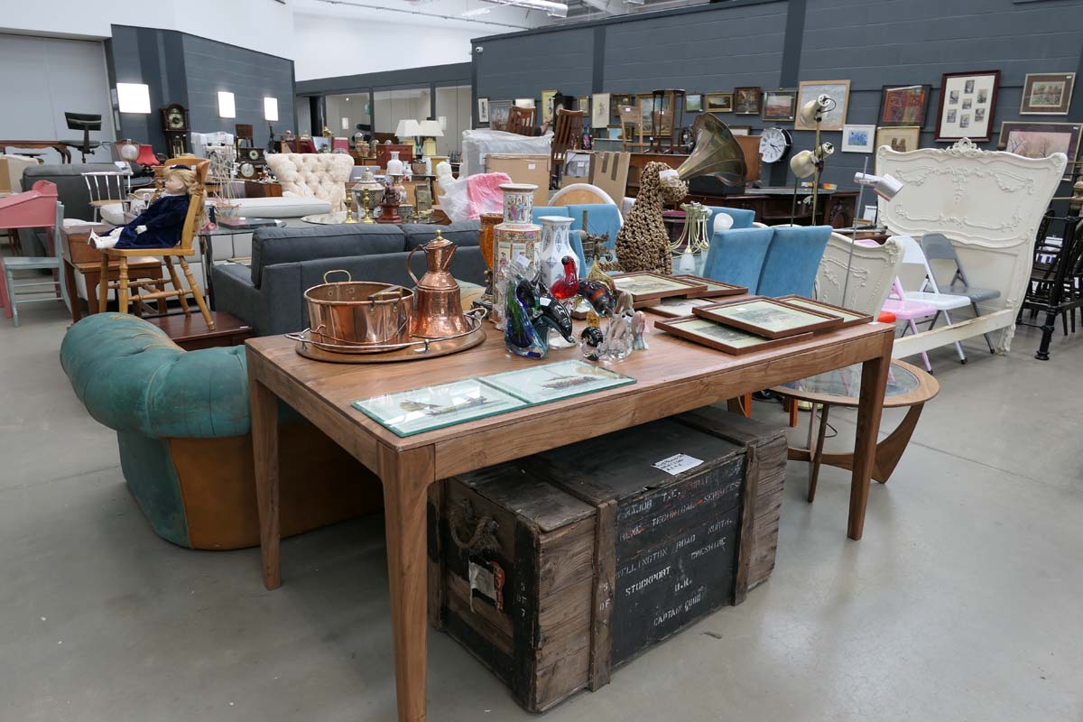 Bedford Weekly Auction