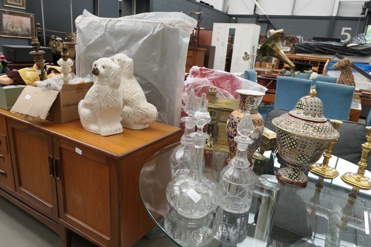 Bedford Weekly Auction