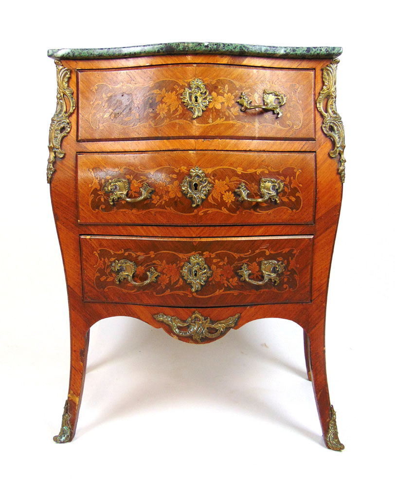 Antique Furniture & Collectors’ Items