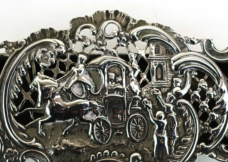 Antique Furniture, Collectors’ Items & Jewellery