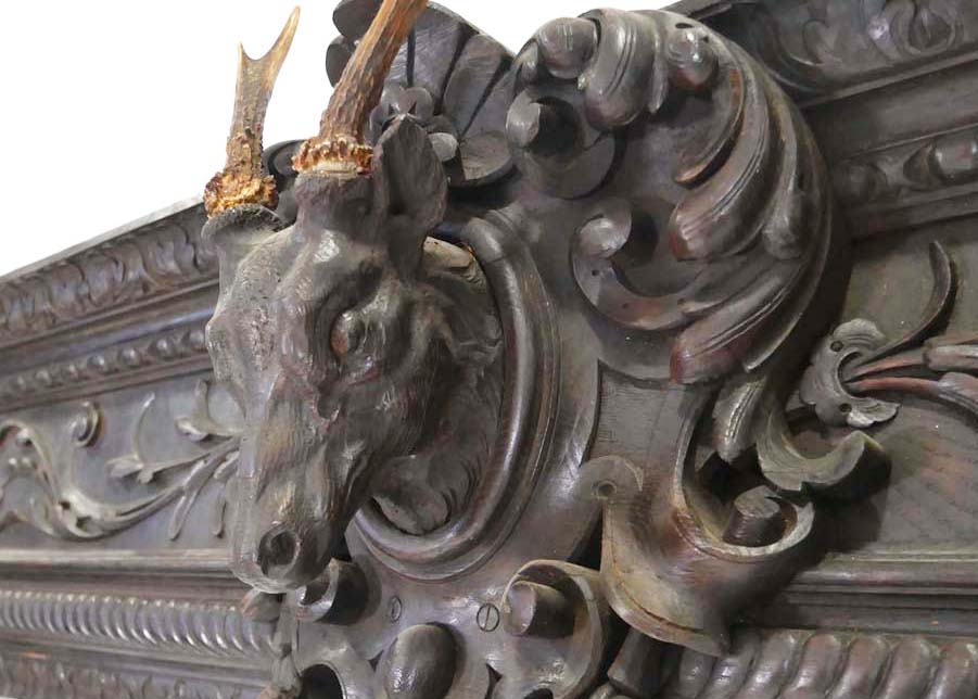 Antique Furniture, Collectors’ Items, Selected Toys, Jewellery & Watches
