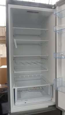 Lot 41 - KGV39VLEAGB Bosch Free-standing fridge-freezer