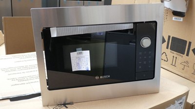 Lot 154 - BFL523MS3BB Bosch Built-in microwave oven
