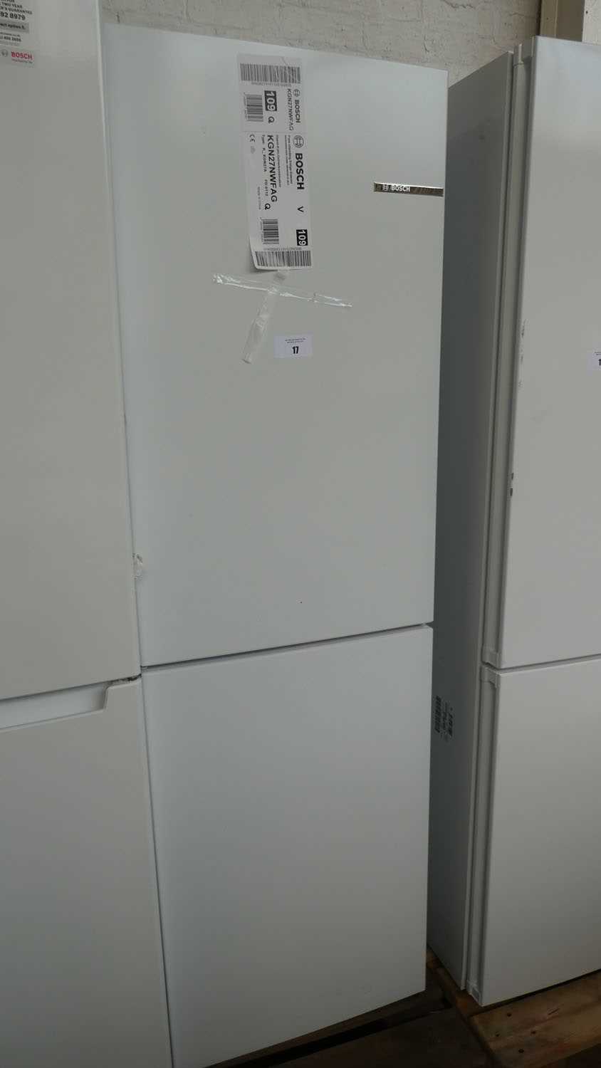 Lot 17 - KGN27NWFAGB Bosch Free-standing fridge-freezer