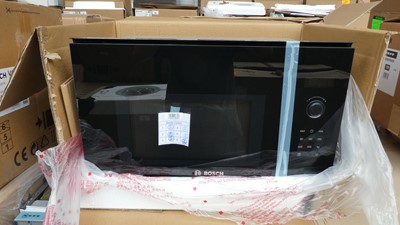 Lot 155 - BFL553MB0BB Bosch Built-in microwave oven