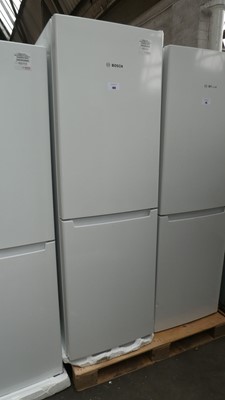 Lot 100 - KGN34NWEAGB Bosch Free-standing fridge-freezer