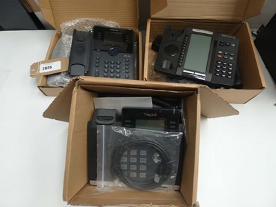 Lot 2026 - Mitel 5320e IP Phone, iPecs 1030i IP Phone and...