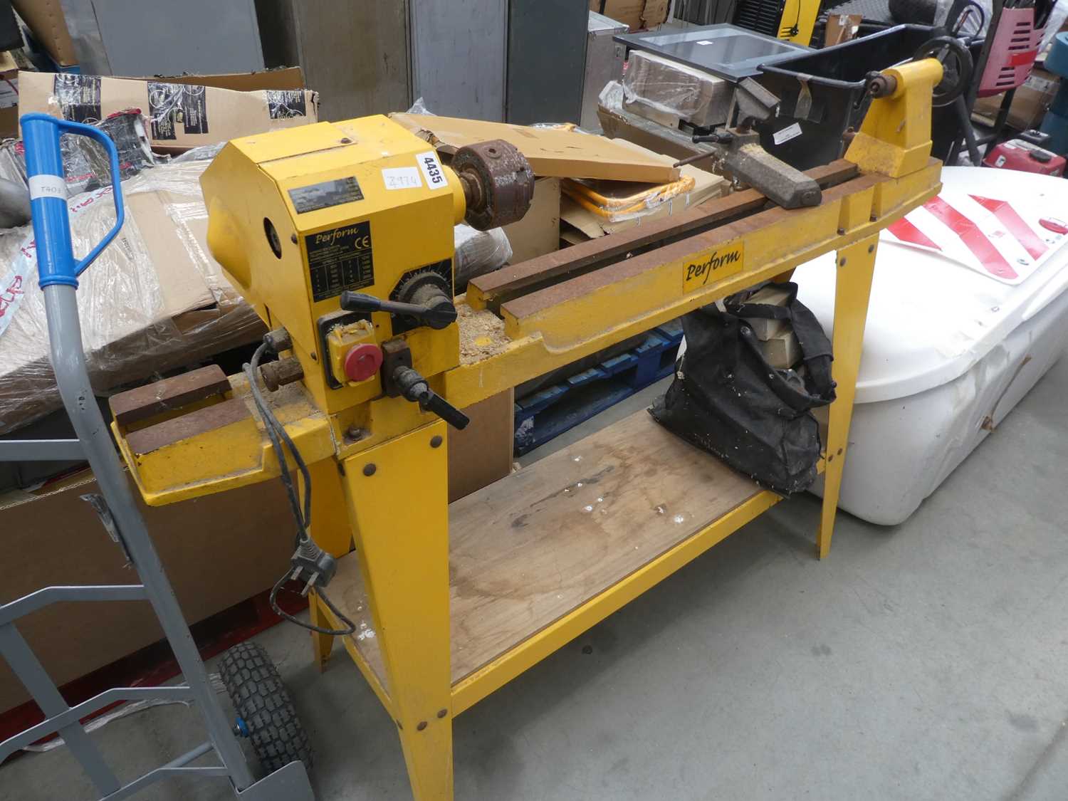 Lot 4435 - Perform metal woodworking lathe on stand