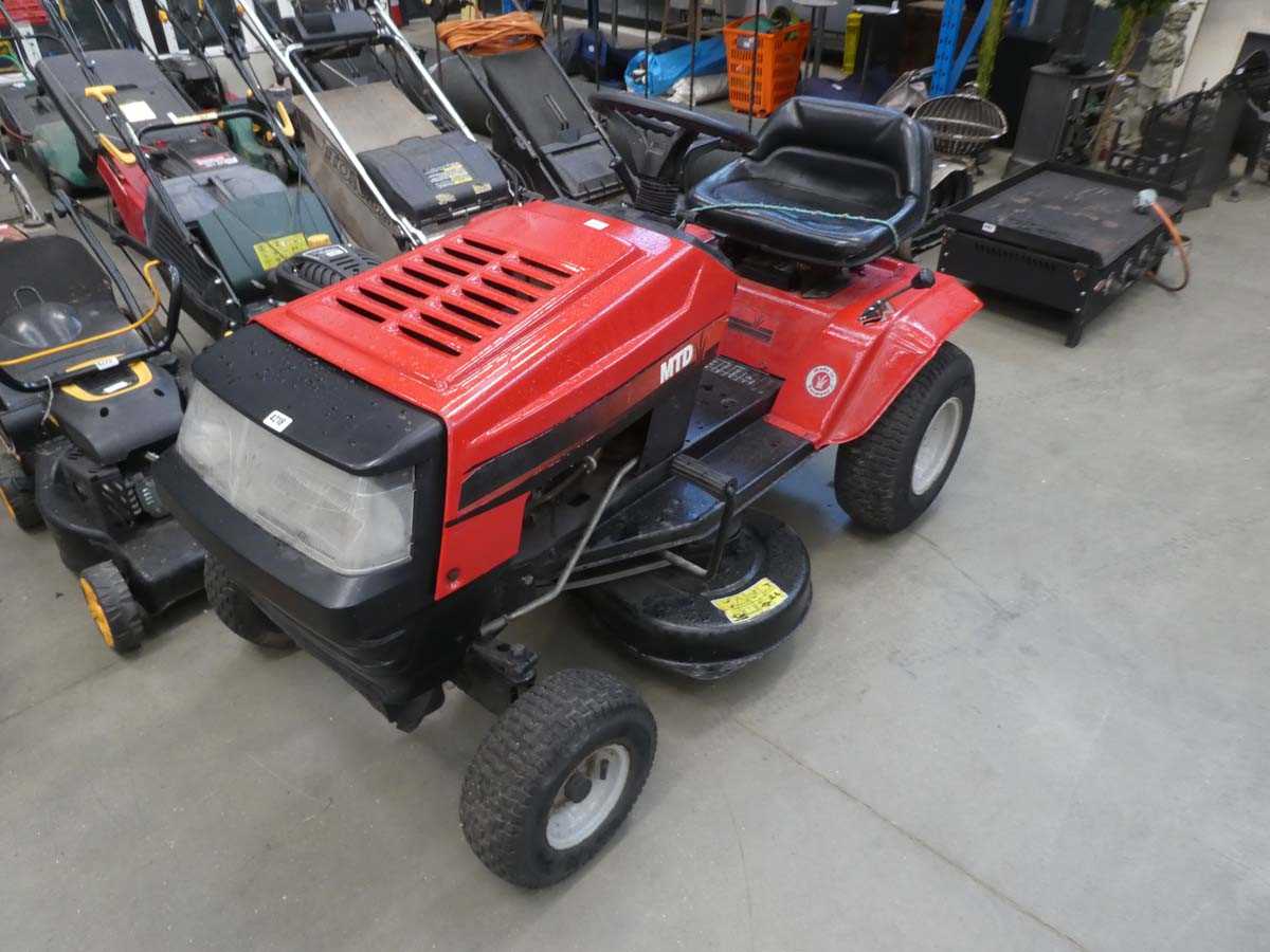 MTD large ride on mower with key