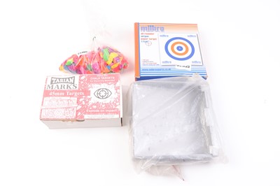 Lot 1030 - Bag of accessories to include airgun pellet...