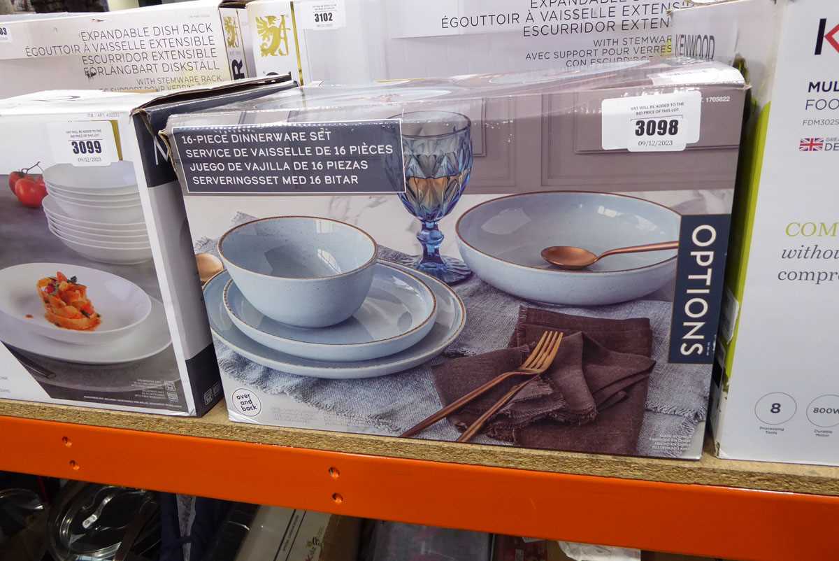 Lot 3098 Options dinnerware set