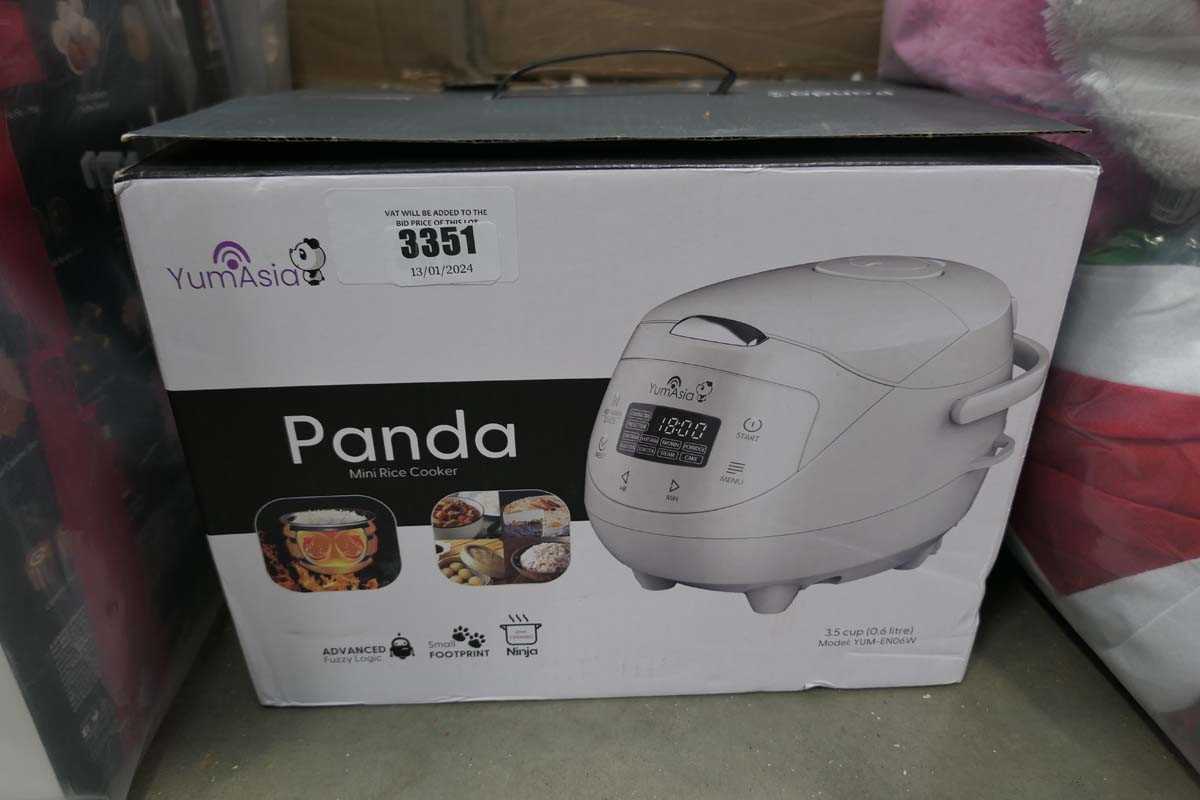 Lot 3351 Panda mini rice cooker