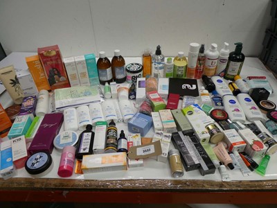 Lot Large bag of toiletries including hair...