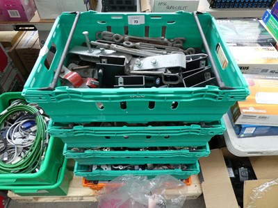 Lot 73 - 5 trays of various fittings, scaffolding kits,...