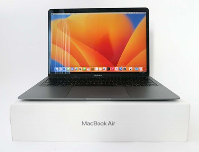 Lot 2002 - MacBook Air 13" 2020 A2337 Space Grey laptop...