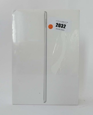 Lot 2032 - *Sealed* iPad 9th Gen A2602 64GB Silver tablet...