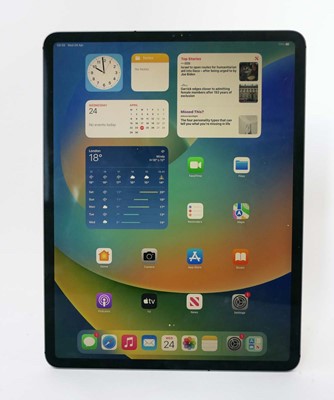 Lot 2041 - iPad Pro 12.9" 3rd Gen Space Grey 256GB tablet