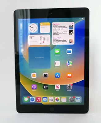 Lot 2054 - iPad 5th Gen 32GB Space Grey tablet
