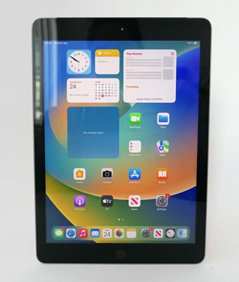 Lot 2055 - iPad 5th Gen 32GB Space Grey tablet