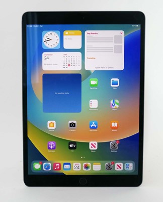 Lot 2060 - iPad Air 3rd Gen 64GB Space Grey tablet