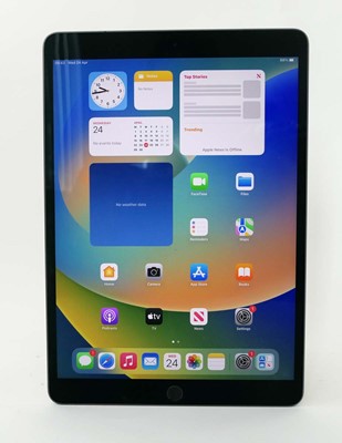 Lot 2061 - iPad Air 3rd Gen 64GB Space Grey tablet