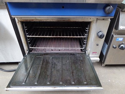 Lot 9 - 90cm gas Blue Seal solid top cooker with large...