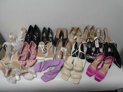 Lot 3566 - Bundle of ladies heels of various styles and...