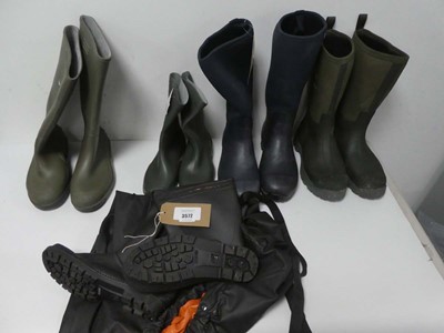 Lot 3572 - Bundle of men's wellies of various sizes, new...
