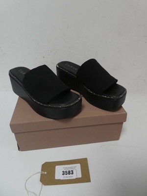 Lot 3583 - 1 x ladies Carvela platform sandals, EU 37