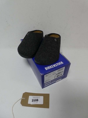Lot 3598 - 1 x Birkenstock shoes, UK 2.5