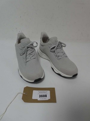 Lot 3608 - 1 x Fitflop grey knit sneakers, UK 6.5