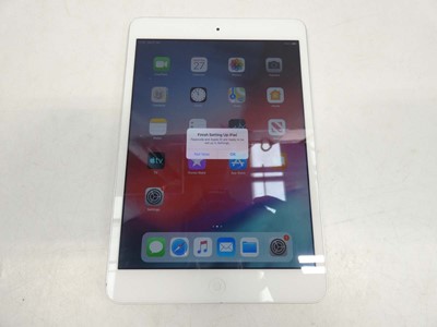 Lot 2067 - iPad Mini 2 32GB White tablet