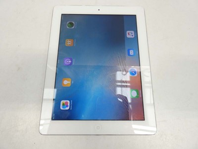 Lot 2069 - iPad A1396 32GB tablet