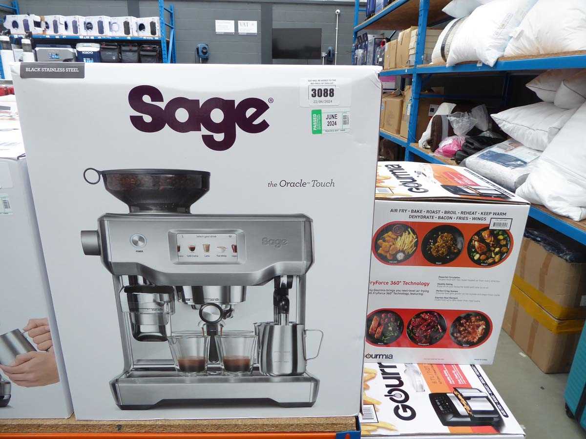 Lot 3088 Sage Oracle Touch coffee machine