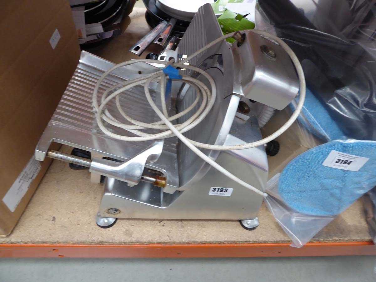 Lot 3193 Tabletop meat slicer