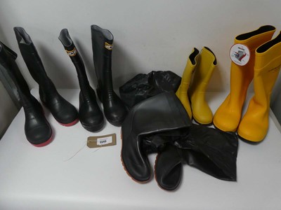 Lot 5 pairs of wellingtons, includes- waders,...