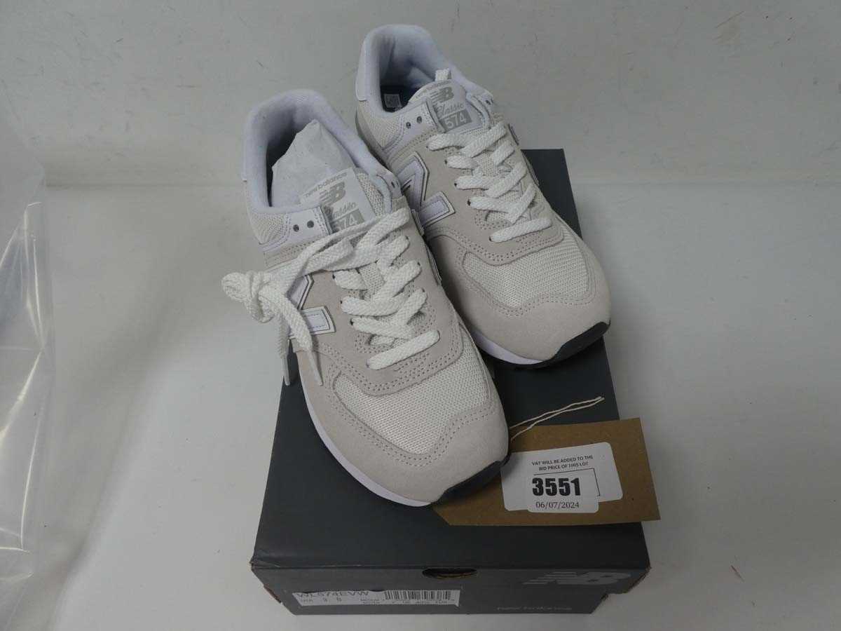 Lot 3551 - Boxed pair of New Balance trainers, beige/grey,...