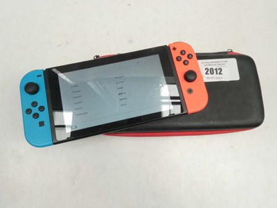 Lot 2012 - Nintendo Switch 32GB with case