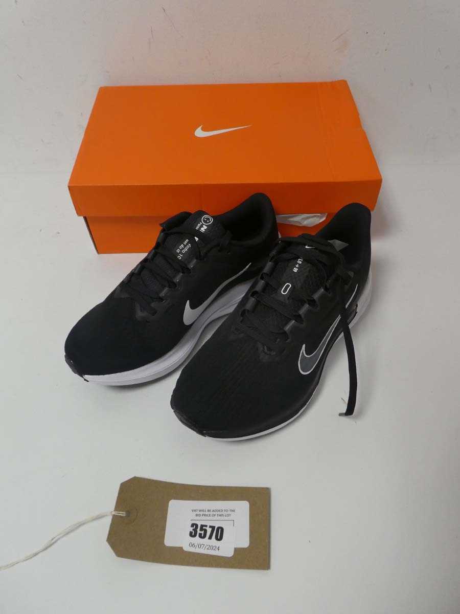 Lot 3570 - Boxed pair of Nike Air Winflo 9 trainers,...