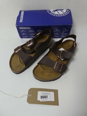 Lot Boxed pair of Birkenstock sandals. brown, UK 10