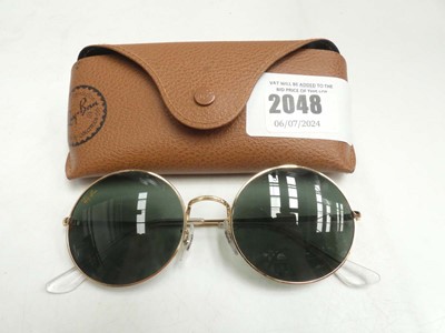 Lot 2048 - Ray-Ban RB1970 Oval sunglasses with case