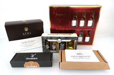 Lot 81 - 5 Whisky Gift sets, 1x Chivas Whisky Blending...