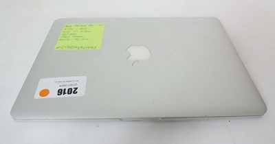 Lot 2016 - MacBook Pro 13" 2015 A1502 Silver laptop with...