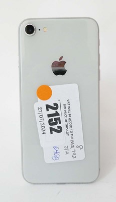 Lot 2152 - iPhone 8 64GB White