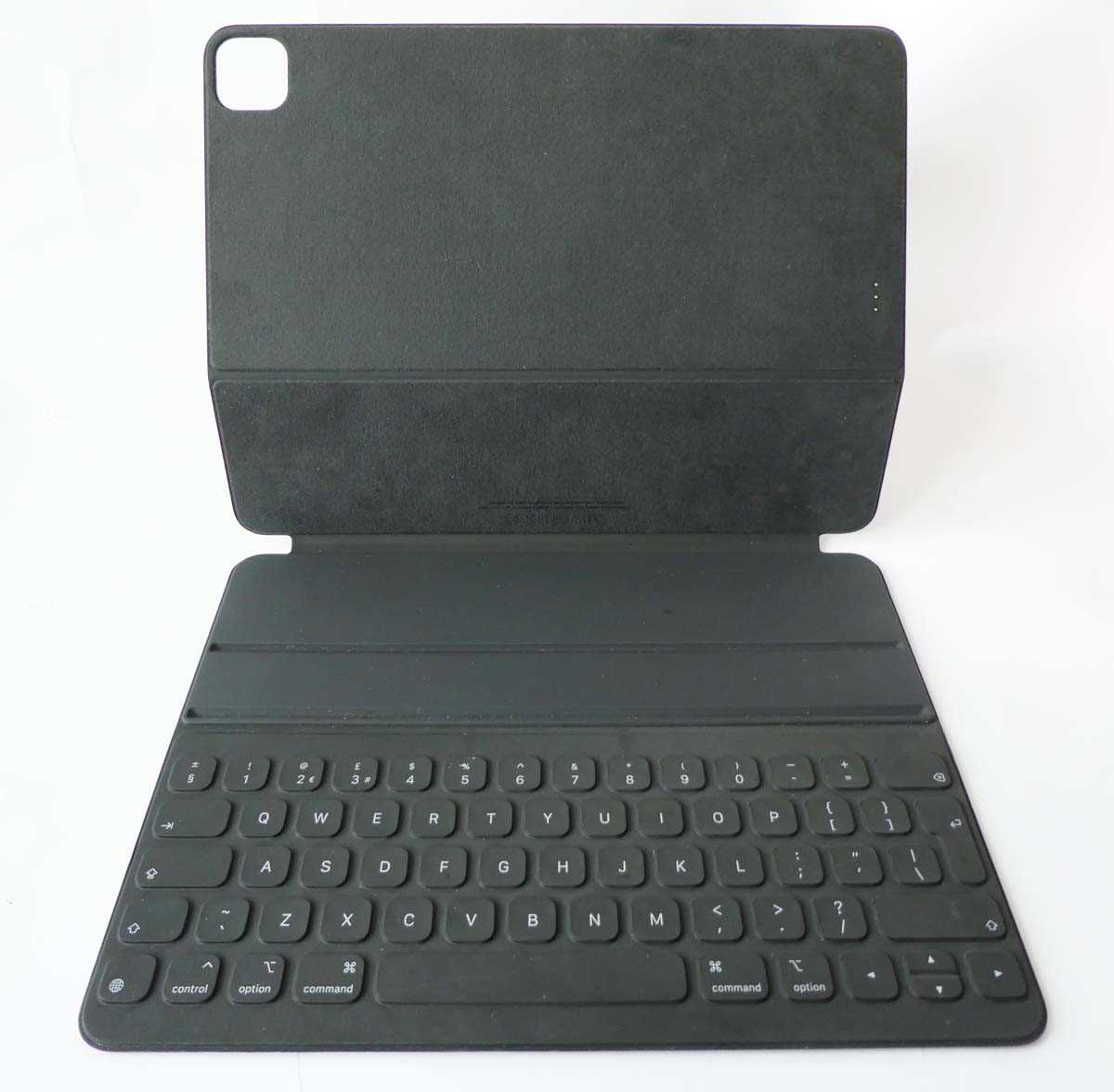 Lot 2205 - Smart Keyboard Folio for iPad Pro 12.9" 3rd,...