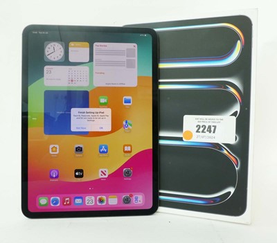 Lot 2247 - iPad Pro 11" M4 256GB A2836 Space Grey tablet...