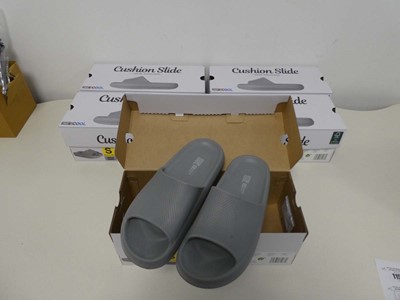 Lot 1410 - x5 boxed pairs of cushion sliders by 32 Degree...