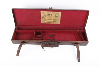 Lot 32 - A good leather gun case with red baize lined...