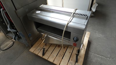 Lot 43 - 80cm Falcon salamander grill with stand