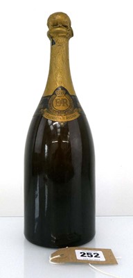 Lot 252 - A bottle of Moet et Chandon Vintage 1943...